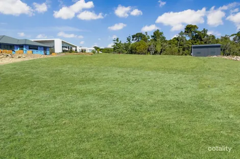 Property photo of 32 Hummock View Drive Craignish QLD 4655