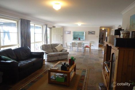 Property photo of 2 Kerrabee Close Port Macquarie NSW 2444