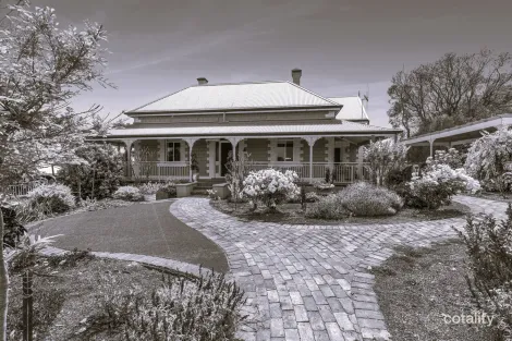 Property photo of 68 East Terrace Loxton SA 5333