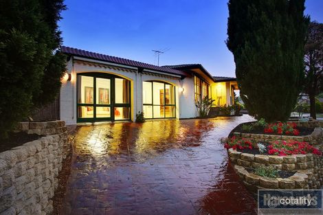 Property photo of 2 Traydal Close Wantirna VIC 3152