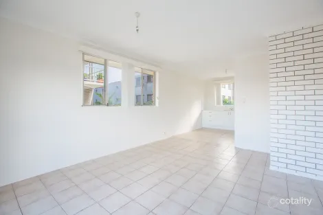 Property photo of 3/21 Robert Street Labrador QLD 4215