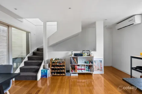 Property photo of 1/61A Station Street Fairfield VIC 3078