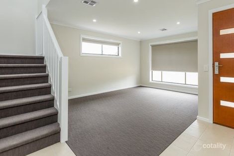 Property photo of 2/2 Honeysuckle Street Thurgoona NSW 2640