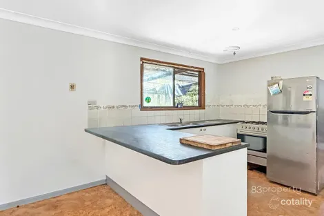 Property photo of 15 Firetail Avenue Regency Downs QLD 4341