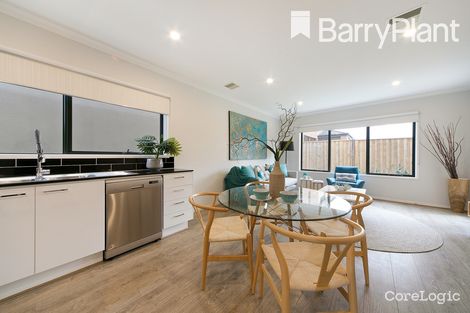 Property photo of 15 Wilmington Avenue Cranbourne West VIC 3977