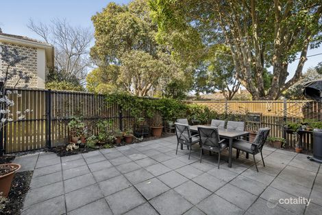2/56 Narong Rd, Caulfield North, VIC 3161