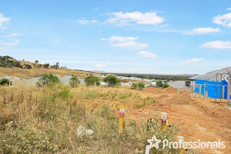 Property photo of 8 Wake Drive Lloyd NSW 2650