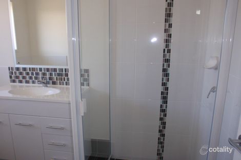 Property photo of 36 Long Street Emerald QLD 4720