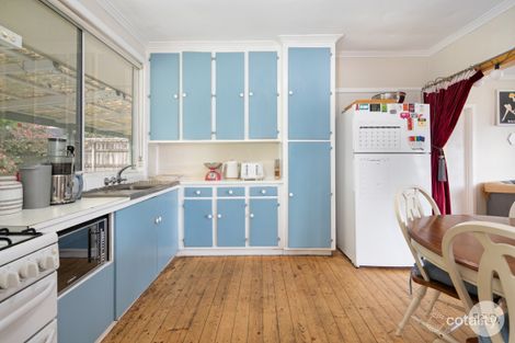 Property photo of 2 Daphne Street Wendouree VIC 3355