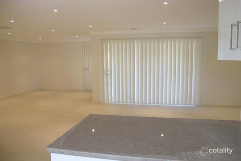 Property photo of 15 Mima Street Glenfield Park NSW 2650