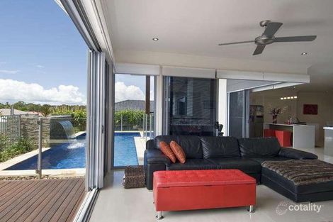 Property photo of 29 Harrison Circuit Urangan QLD 4655