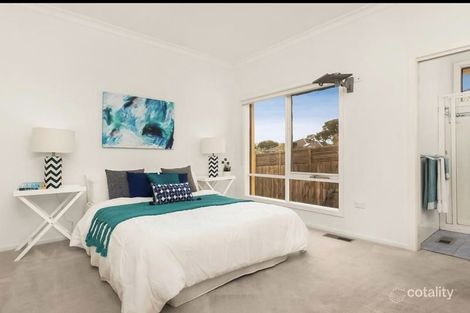 Property photo of 39 Scotland Avenue Greensborough VIC 3088