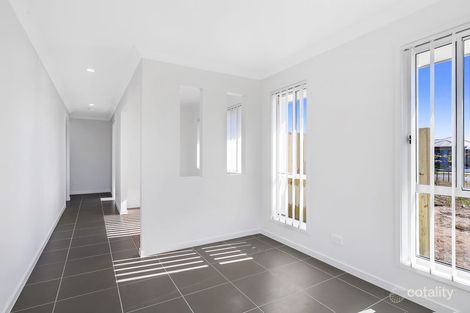 Property photo of 8 Granite Street Yarrabilba QLD 4207