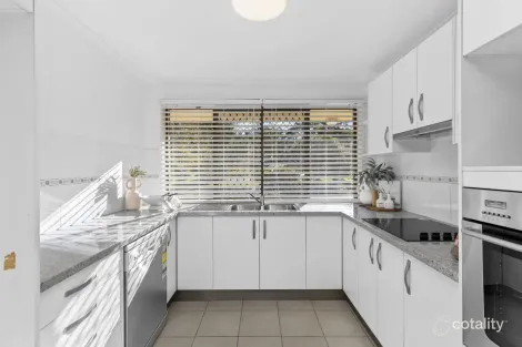 Property photo of 18/8 Blyde Street Sinnamon Park QLD 4073