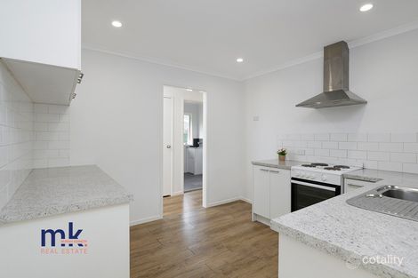 Property photo of 19 Sauternes Place Eschol Park NSW 2558