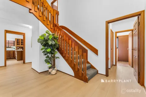 Property photo of 31 Outlook Drive Berwick VIC 3806