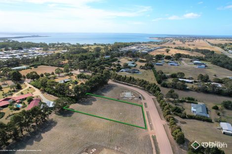 16 Rowellan Dr, Eagle Point, VIC 3878