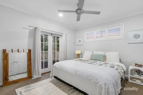 Property photo of 40 Englefield Road Oxley QLD 4075