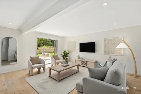 Property photo of 1 Crestside Close Terrigal NSW 2260