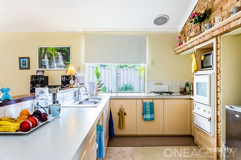 Property photo of 2/3 Selloa Court Halls Head WA 6210