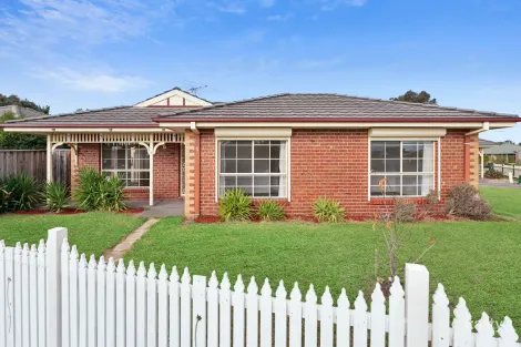 Property photo of 1/1-2 Verdal Court Grovedale VIC 3216