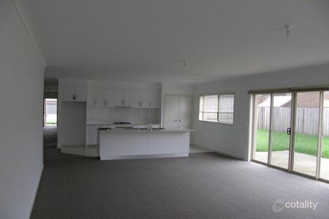 Property photo of 111 Hammersmith Circuit Traralgon VIC 3844