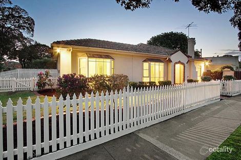 Property photo of 2 Anne Crescent Brighton VIC 3186