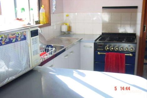 Property photo of 18 Hartnett Place Doonside NSW 2767