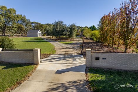 Property photo of 1 Correa Place Springvale NSW 2650