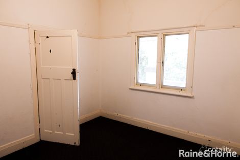 Property photo of 105 Tarcutta Street Wagga Wagga NSW 2650