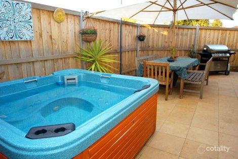 Property photo of 2/11 French Avenue Edithvale VIC 3196