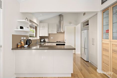 Property photo of 18 Phipps Crescent Diamond Creek VIC 3089