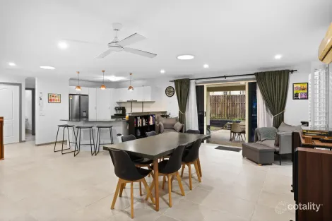 Property photo of 47 Sheffield Circuit Pacific Pines QLD 4211