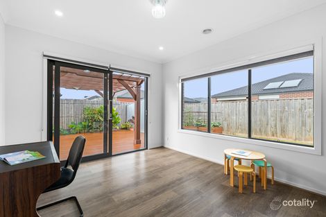 Property photo of 18 Dajarra Avenue Wyndham Vale VIC 3024