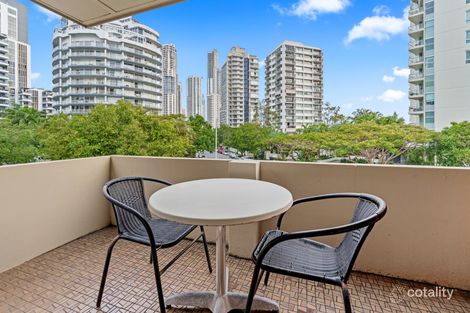 Property photo of 4/39 Cypress Avenue Surfers Paradise QLD 4217