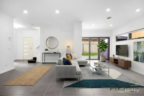 Property photo of 2/8 Mountview Drive Diggers Rest VIC 3427