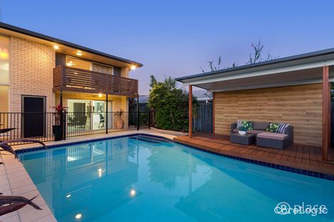 Property photo of 20 Bluebell Street Mansfield QLD 4122