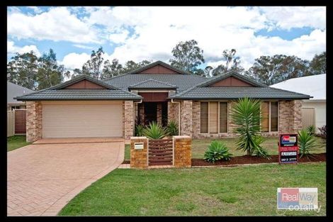 17 Lakeview Dr, Deebing Heights, QLD 4306