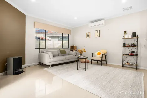 Property photo of 30 Brushfoot Boulevard Success WA 6164