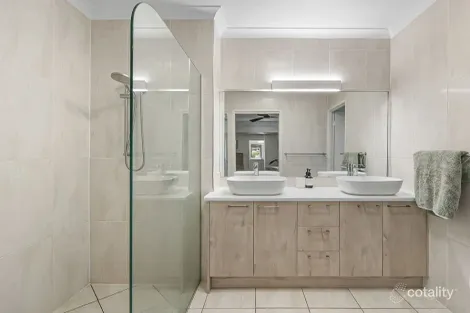 Property photo of 6 Melos Place Parrearra QLD 4575