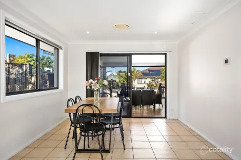 Property photo of 10 Evans Street Flinders NSW 2529