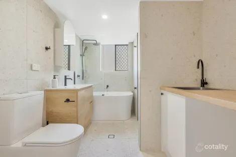 Property photo of 5/5-7 Tweed Street Coolangatta QLD 4225