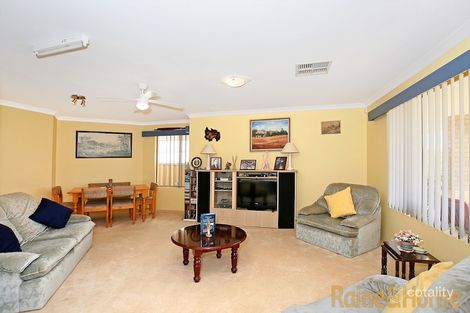 Property photo of 30 Melaleuca Terrace Halls Head WA 6210