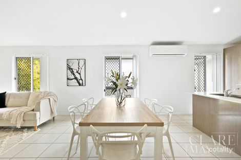 Property photo of 6 Lakeview Place Springfield Lakes QLD 4300