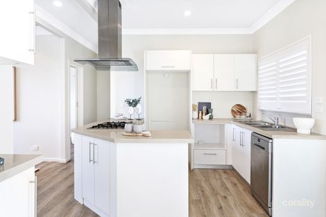 Property photo of 9 Pine Crescent Coniston NSW 2500