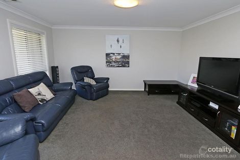 Property photo of 28 Bindari Avenue Glenfield Park NSW 2650