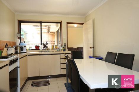 Property photo of 2/12 Bundjil Court Cranbourne VIC 3977