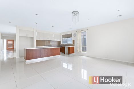 Property photo of 27 Hackney Circuit Clyde North VIC 3978
