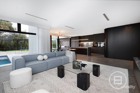 Property photo of 25 Neville Street Bentleigh East VIC 3165