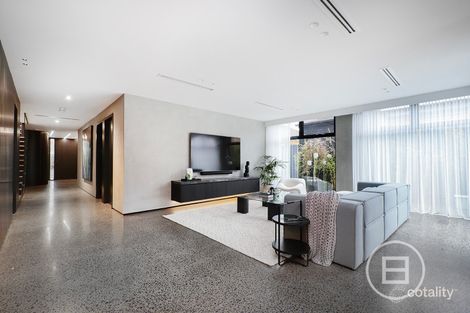 Property photo of 25 Neville Street Bentleigh East VIC 3165